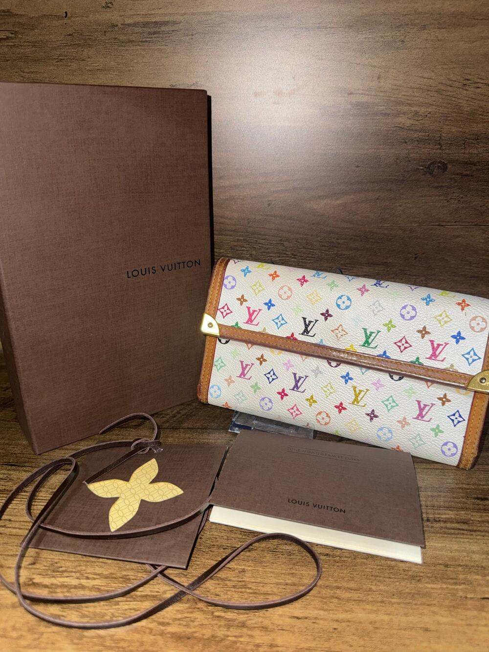 Louis Vuitton Murakami Monogram “Porte-Trésor International” Long Wallet — White